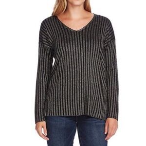 VINCE CAMUTO Gray Ribbed Shimmering Pinstripe Long Sleeve V Neck Sweater